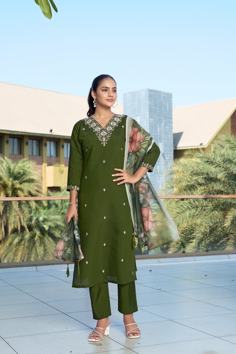 VISHVA CREATION Green Kurta Set for Women - Image 1